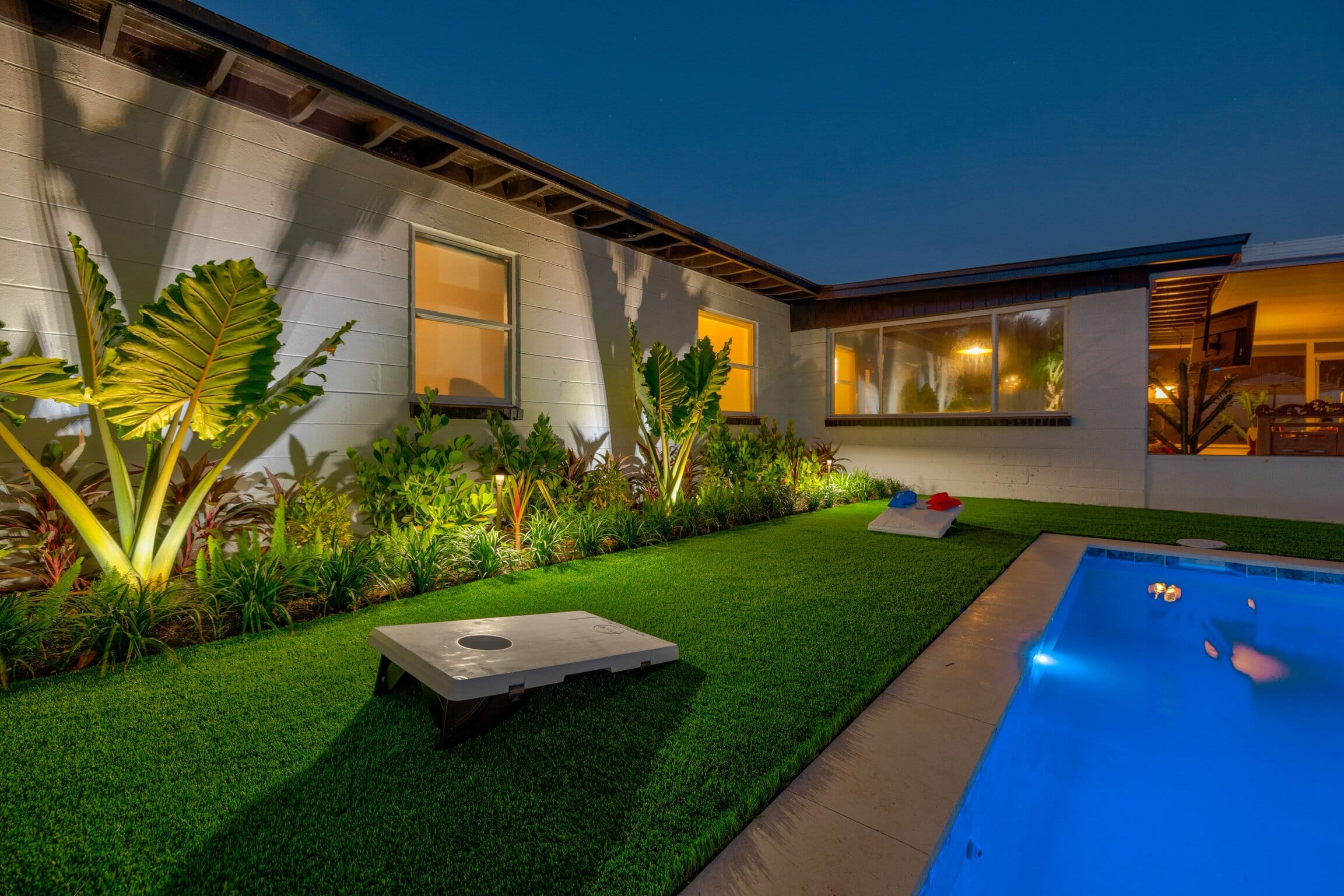 Landscape Lighting by Sutherlin Lawn and Landscape